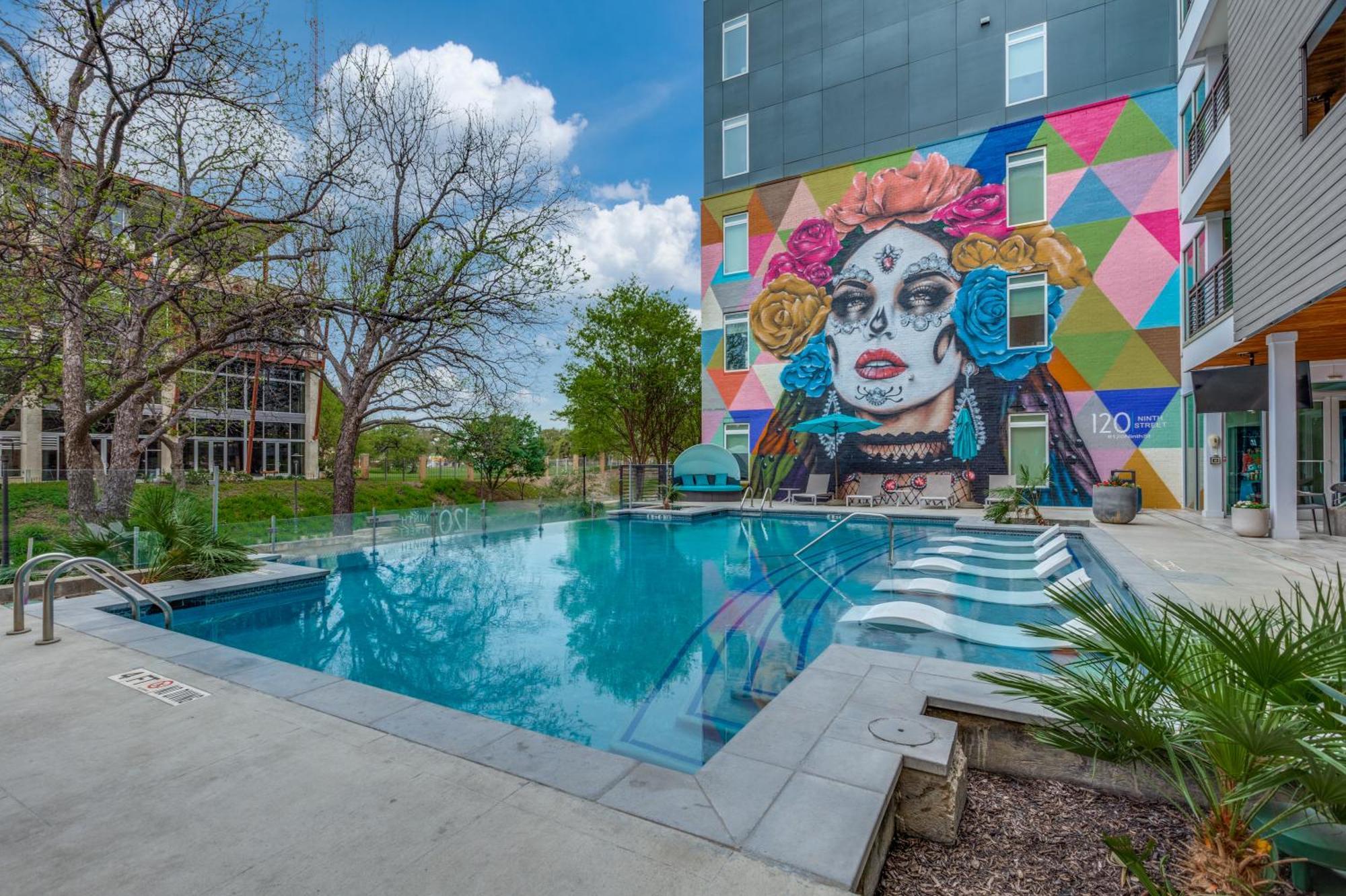 Radiant Condo On The Riverwalk 1325 San Antonio Exterior photo